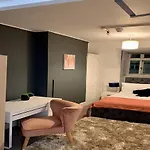 Mollyinn Central Brighton
